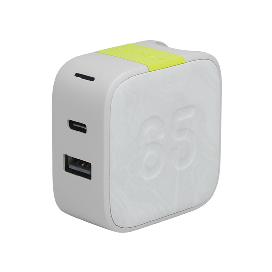 InstantCharger 65W 2 USB - White - Powerful USB-C and USB-A GaN PD charger - Detailshot 3